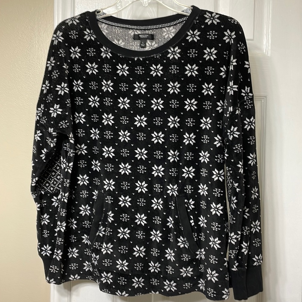 Womens Super Soft Simply Vera Pull over Top